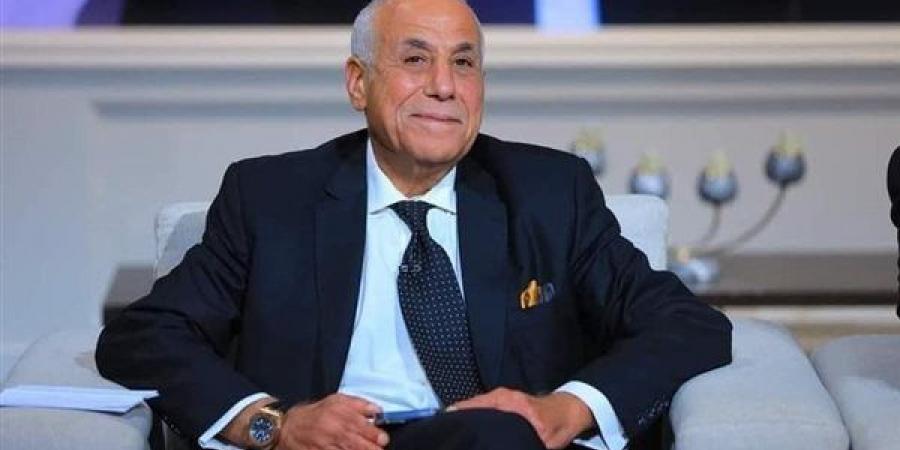 هل طلب حسين لبيب تولي رئاسة شركة الكرة في الزمالك؟ مصدر يجيب