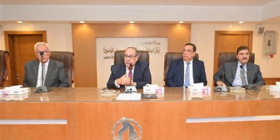 القابضة للصناعات الغذائية تكرم المتميزين وتستعرض خطط التطوير