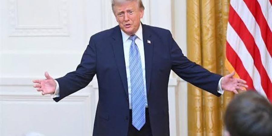 ترامب يهدد الحوثيين بتدخل عسكري جديد