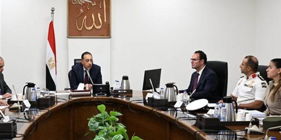 رئيس الوزراء يتابع منظومة التعامل مع ظاهرة الكلاب الضالة
