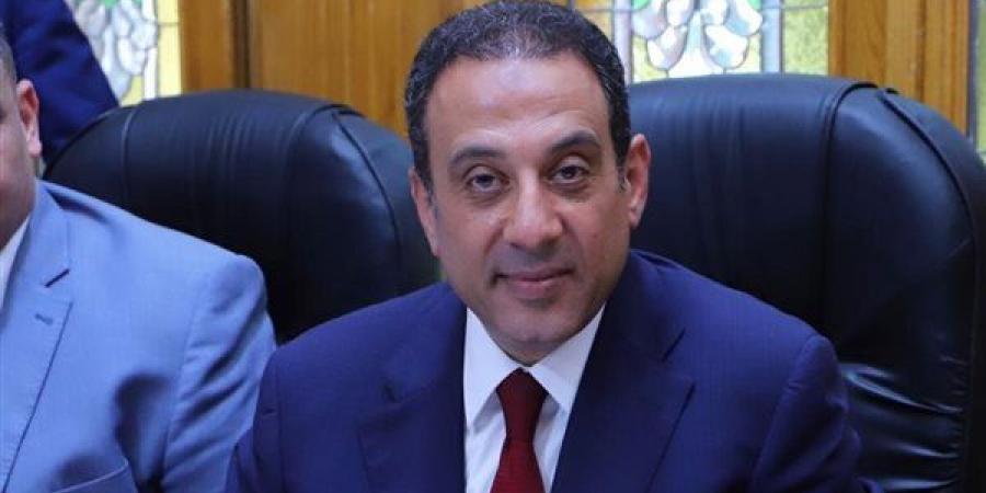 بعد واقعة "مضيفة الطيران".. عمر هريدي: الإساءة لأبناء الصعيد لن تمر دون حساب ونطالب بمحاكمة صاحبة الفيديو