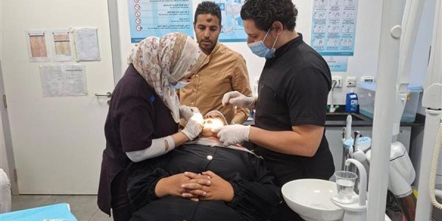 الرعاية الصحية: مجمع السويس يجري جراحات متقدمة لاستئصال أورام الوجه والرقبة بنسبة نجاح 100%