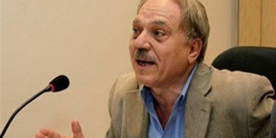 مدحت الزاهد: احتكار المناصب لأهل الثقة يعطل الكفاءات ويؤدي إلى ركود سياسي ووظيفي
