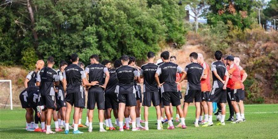 الأهلي يواصل تدريباته خلال معسكر إسبانيا استعدادا للموسم الجديد