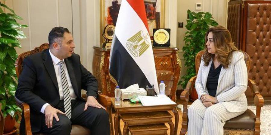 وزيرة التنمية المحلية تتابع مع محافظ دمياط مشروعات الخطة الاستثمارية وملفات التصالح ومنظومة النظافة