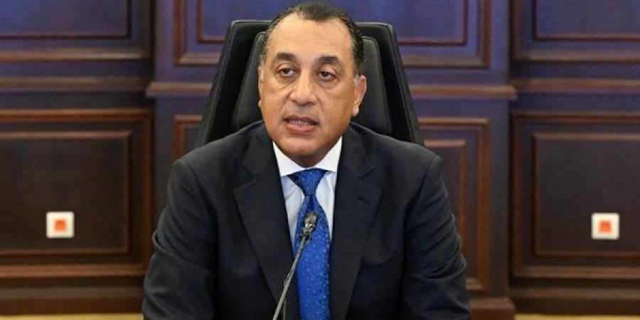 رئيس الوزراء يلتقي أوائل الثانوية العامة