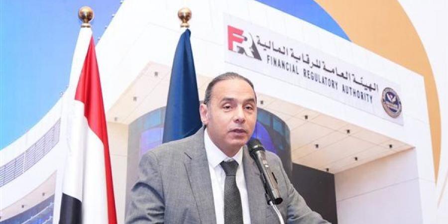 "الرقابة المالية" تُشكل مجموعة عمل لتعزيز مبادئ المسئولية المجتمعية في الأنشطة غير المصرفية