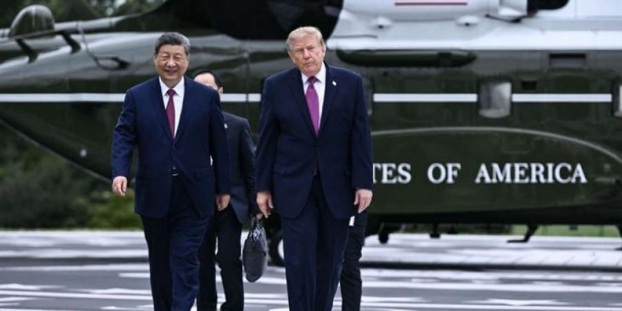 ترامب وشي يؤكدان مواصلة التعاون… وبكين تدعم عودة واشنطن وطهران للاتفاق