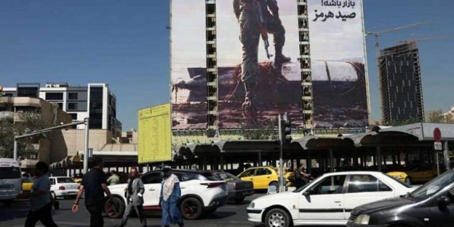 إيران تهدد بتوسيع النزاع “حتى المحيط الهندي” إذا استهدفتها هجمات أمريكية جديدة