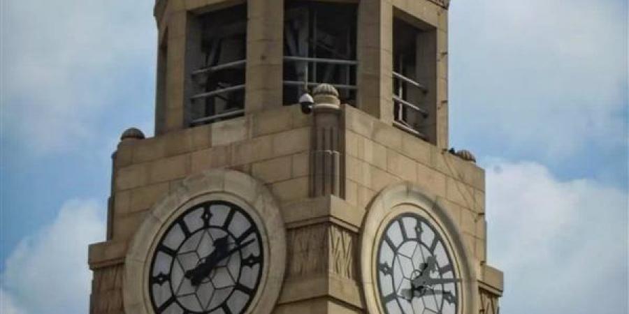 ترقية 1194 موظفًا بالجهاز الإداري لجامعة القاهرة