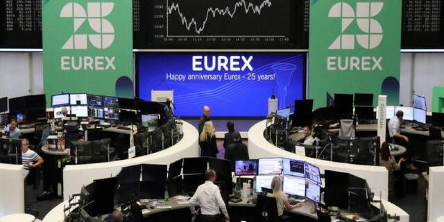 الأسهم الأوروبية ترتفع طفيفًا وسط صعود عوائد السندات وأسعار النفط