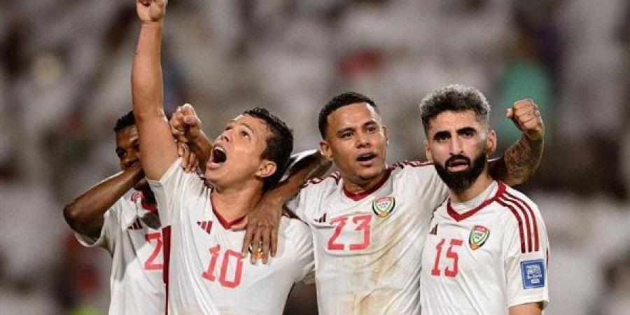 الإمارات تتقدم على عمان بهدف في الشوط الأول بنصف نهائي كأس الخليج