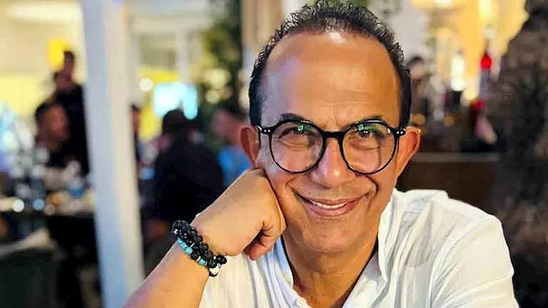 أسامة شوقي يكشف كواليس نشأته في "عمارة السعوديين" وذكرياته مع أم كلثوم وعبدالحليم