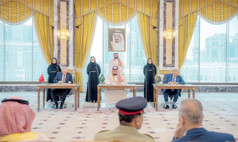 عملية «فجر اليمن» تتسع.. تقدم حكومي في «تعز» و«الساحل»