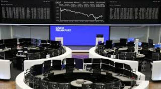 أسواق الأسهم الأوروبية تتعافى بحذر مع تباطؤ سوق العمل الأمريكي