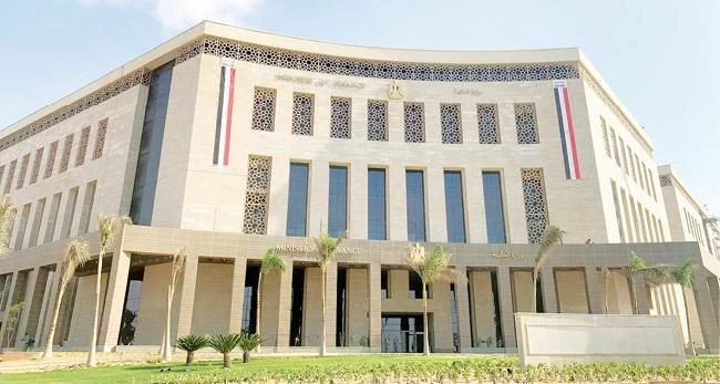 «المالية» بعد تثبيت تصنيف مصر: نعمل على زيادة الاستثمار الأجنبي