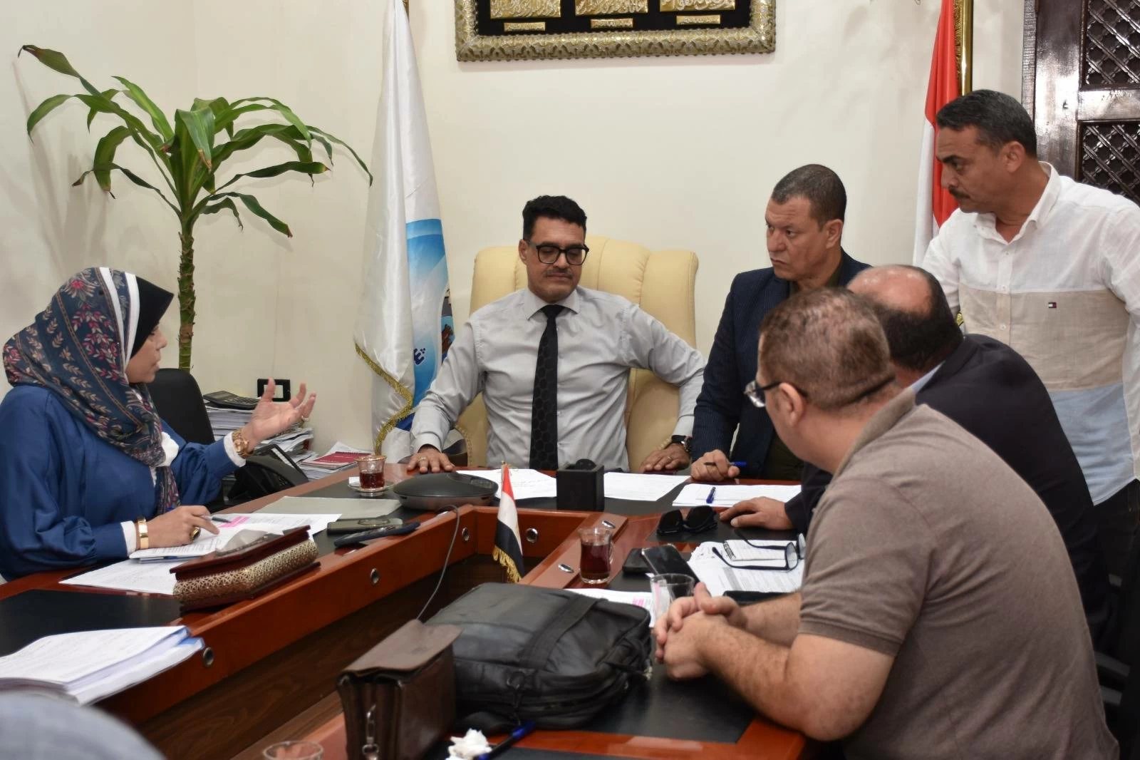 اجتماع لبحث الإسراع بتنفيذ مشروعات الصرف الصحي في كفر شكر وسنديون بالقليوبية