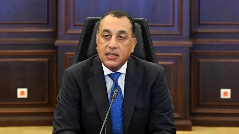 مدبولي: الدولة اختارت تحمّل زيادة أسعار البترول بدلًا من تحميلها للمواطن