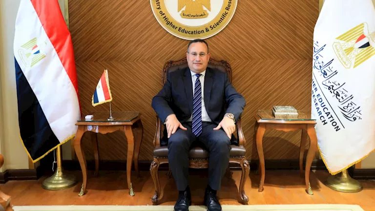 وزير الثقافة ينعى أستاذ تاريخ حديث بجامعة عين شمس