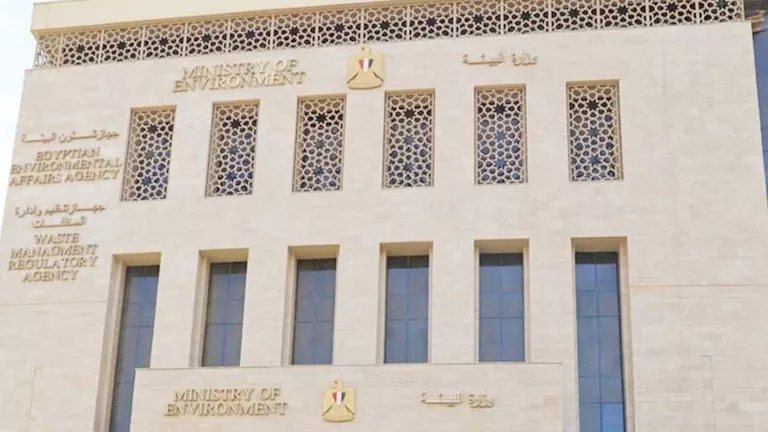 البيئة تكشف تفاصيل ضبط 30 تمساحًا داخل قطار الصعيد