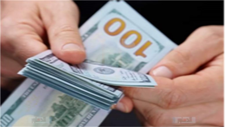 الدولار يواصل ارتفاعه أمام الجنيه.. تعرف على أسعار العملة الأمريكية في البنوك