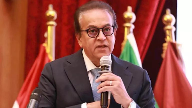 الصحة تبحث تعويضات العاملين بالمهن الطبية وخطة استثمار أموال الصندوق