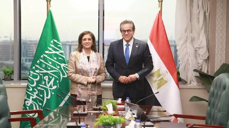 وزير الصحة يبحث مع مرشحة رئاسة منظمة الصحة العالمية تعزيز التعاون الصحي