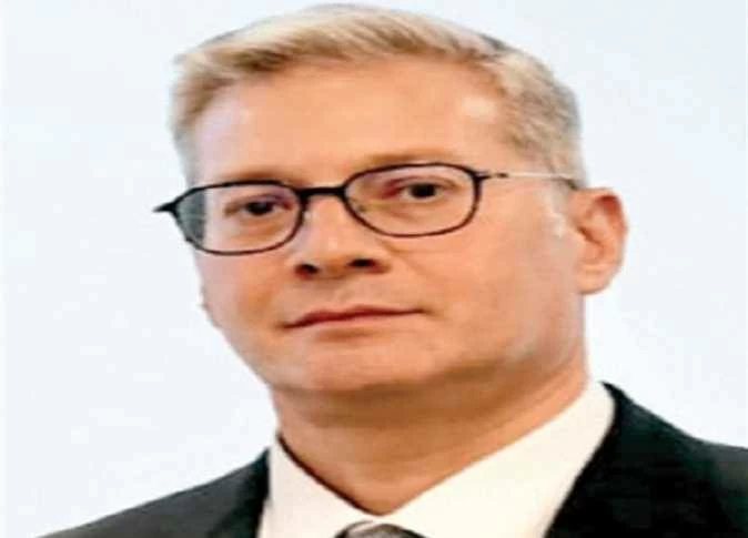 «بدوى» يبحث مع نظيره الروسى تعزيز الشراكة فى قطاع الطاقة والتعدين