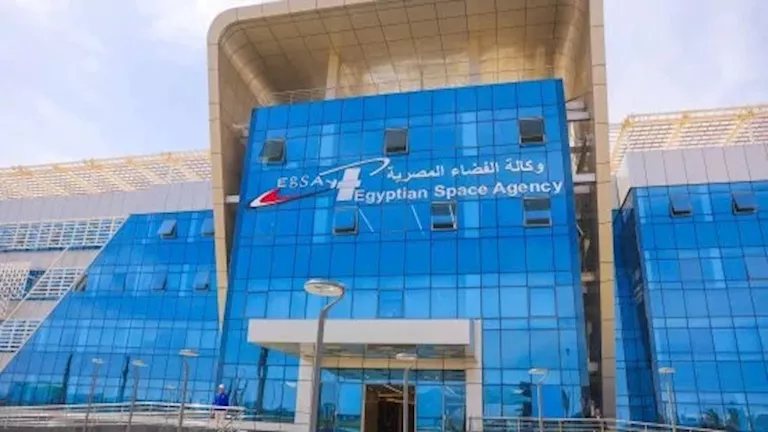 في ذكرى النصر.. صور فضائية توثق تطور منطقة الدفرسوار