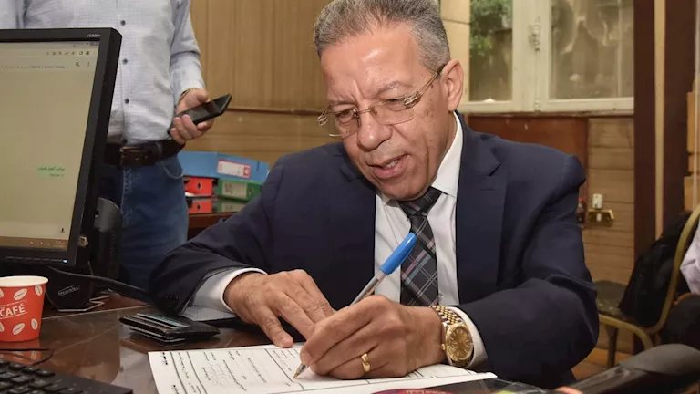 نقابة الأطباء تطالب بخفض المقبولين بكليات الطب 10%.. تحرك رسمي