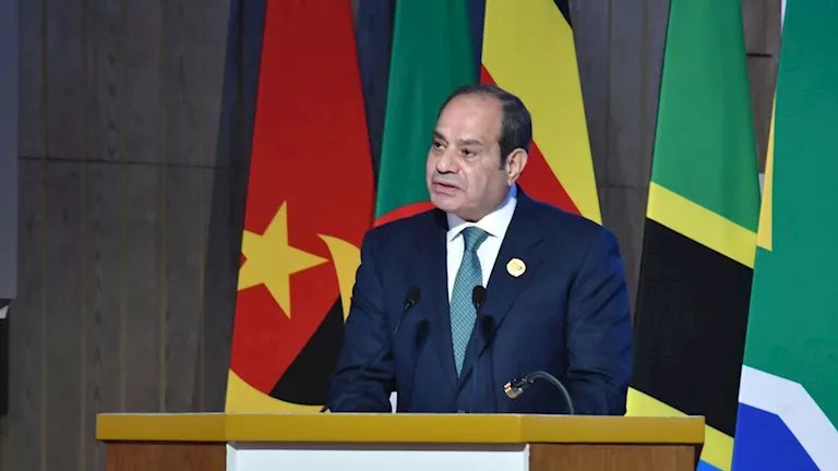 السيسي بمنتدى مصر: الطرح المثالي يظلم نفسه.. وهذا سبب انتشار العشوائيات