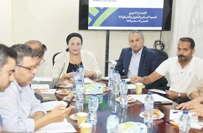 «الصناعات الغذائية» تبحث تأمين احتياجات مصانع السكر والحلوى