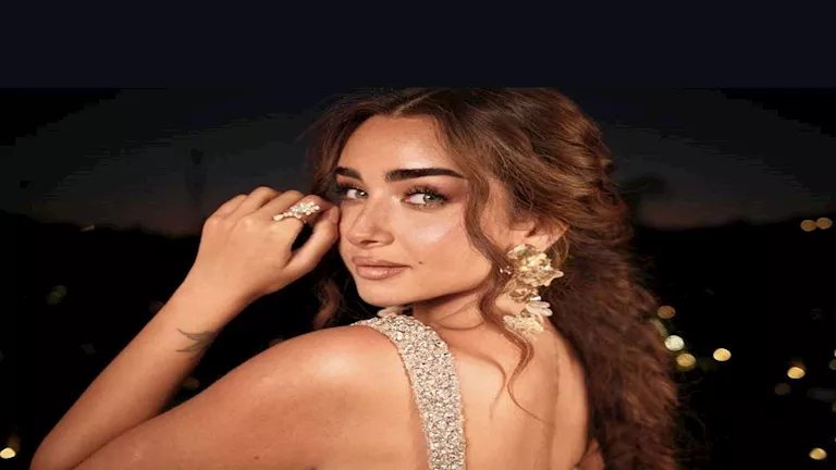 هنا الزاهد تخضع لجلسة تصوير على هامش مهرجان The Best