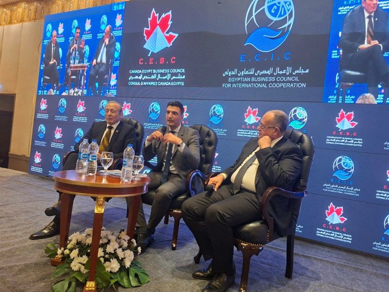 وزير الصناعة: الفكر العقاري فى الاستثمار الصناعى لا ينهض بالقطاع ولا «يقوم» بلد