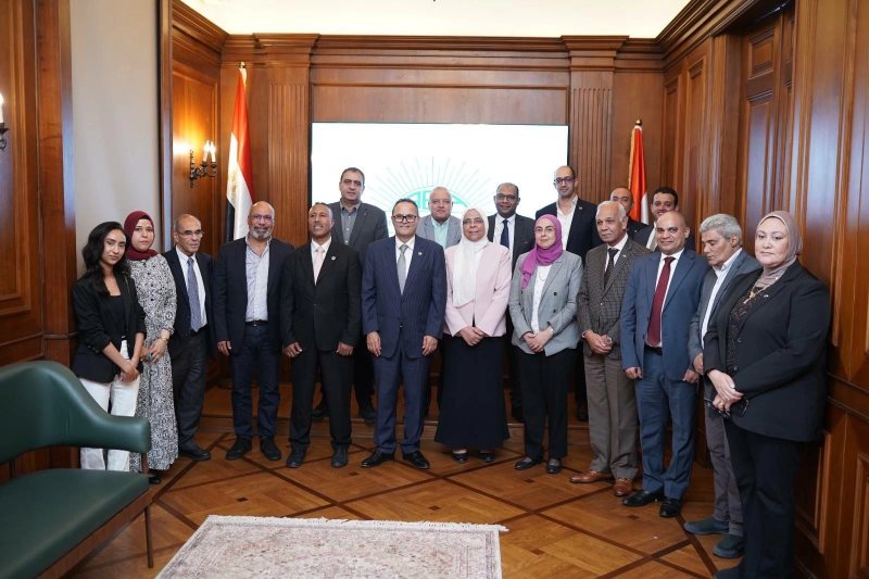 «الاستثمار» تدرس إبرام اتفاقيات تجارية مع كل من فيتنام وإندونيسيا