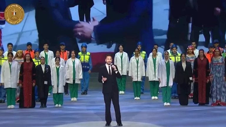 كمال أبو رية وحمادة هلال ومحمد فؤاد في الندوة التثقيفية الـ 44 للقوات المسلحة