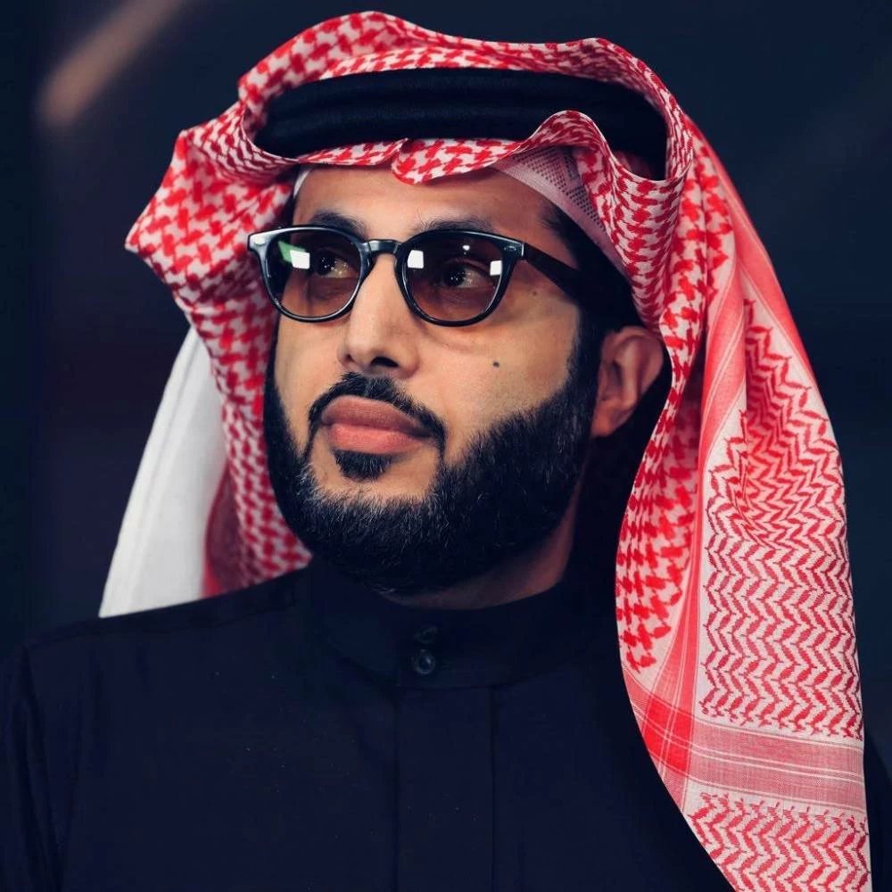 تركي آل الشيخ يطلق دليل موسم الرياض.. حفلات غنائية وعروض ترفيهية وفعاليات رياضية