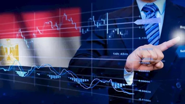 انكماش القطاع الخاص.. هل يواجه الاقتصاد المصري ركودًا تضخميًا؟