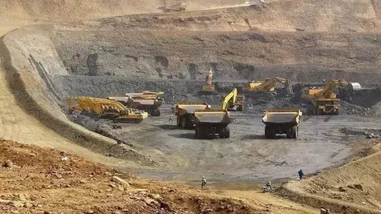 وزير البترول الأسبق: أكثر من 230 موقع ذهب في مصر أغلبها بالصحراء الشرقية