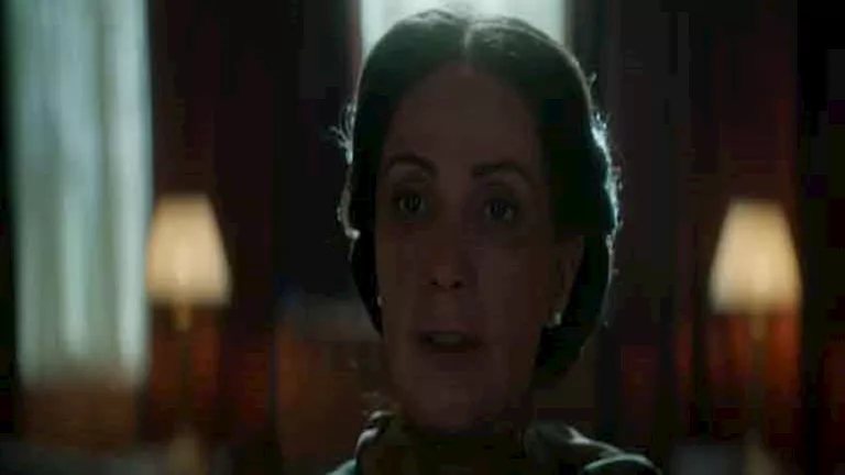 منى زكي: الهجوم على فيلم الست أثر فيا وكنت متضايقة عشان باقي الفريق