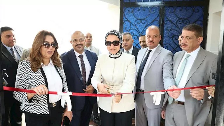 منال عوض تفتتح مركز معلومات شبكات المرافق والتخطيط العمراني بالوادي الجديد