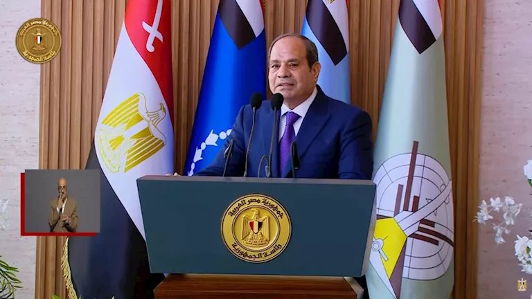 السيسي: اختيار نخبة وتدريبهم 30 شهرًا لإعدادهم لتولي مسؤولية البلاد