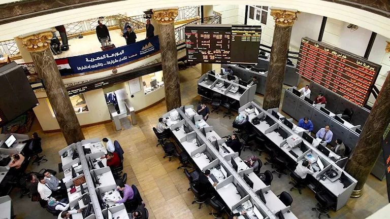 البورصة تفتح سوق الصفقات الخاصة لطرح 320 مليون سهم بسعر 24.5 جنيه لشركة إم إن تي حالا